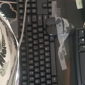 Wireless Black Keyboard and Mouse Set